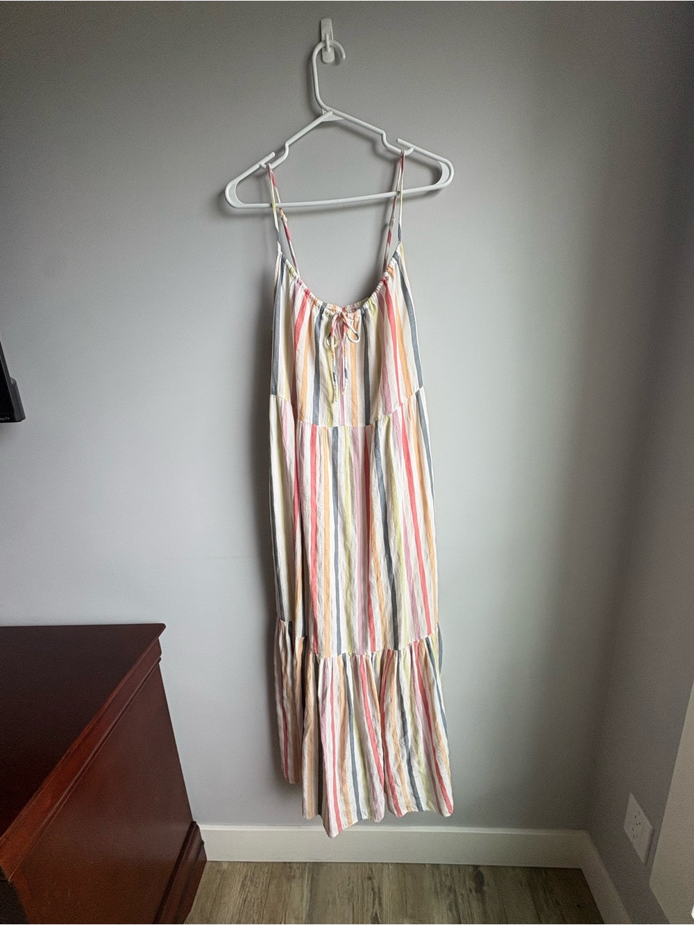 Old Navy Cream Striped Tie-Front Spaghetti Strap Maxi Dress